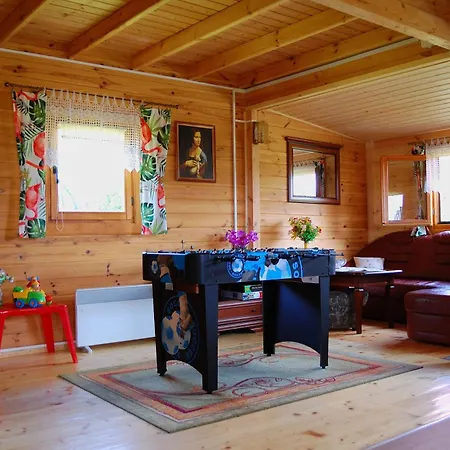 Letniskowy U Mira Lodge